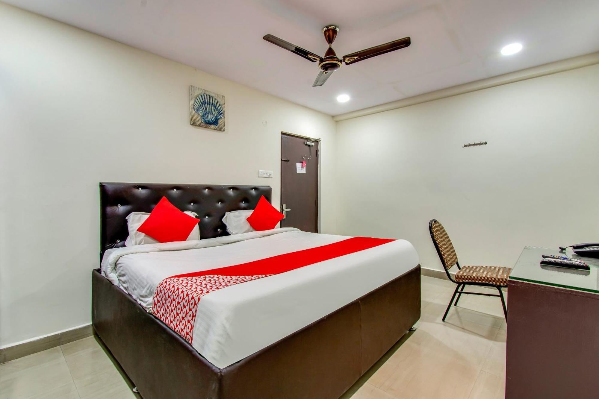 Oyo Akshaya Inn Vijayawāda المظهر الخارجي الصورة