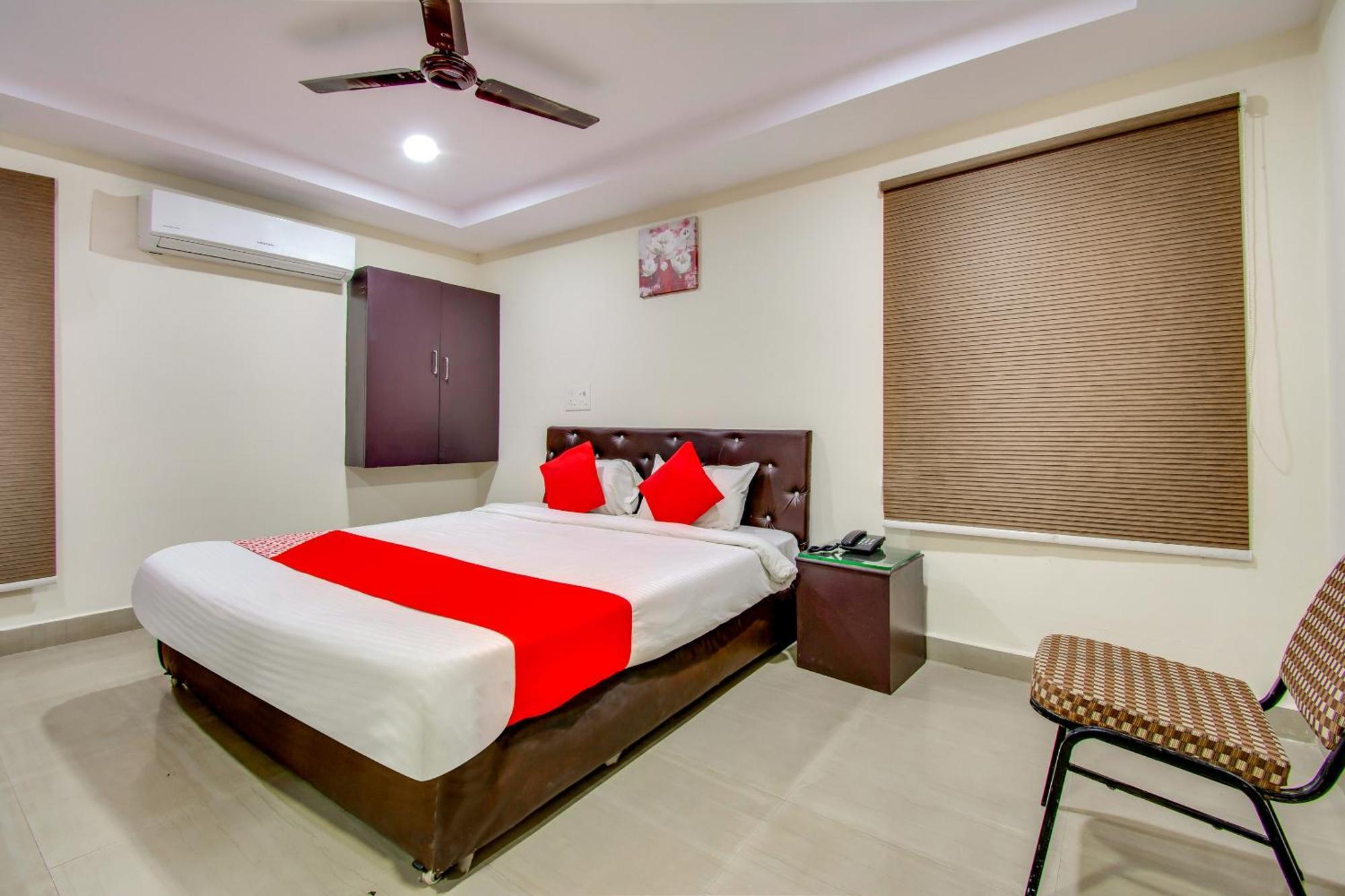 Oyo Akshaya Inn Vijayawāda المظهر الخارجي الصورة