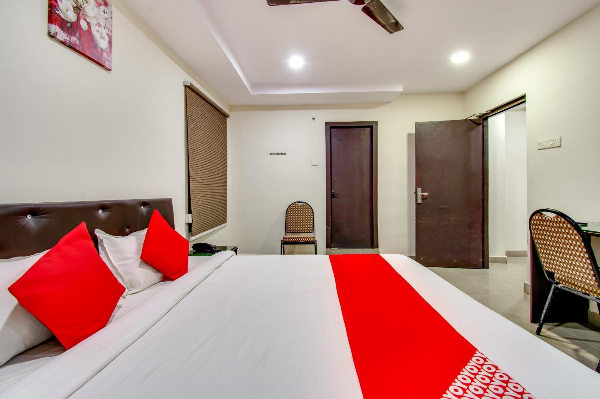 Oyo Akshaya Inn Vijayawāda المظهر الخارجي الصورة